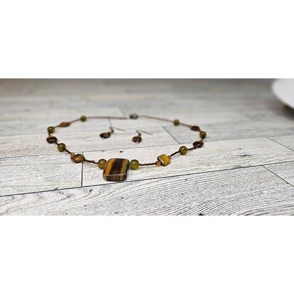 Beautiful Tiger's Eye Beaded Necklace and Earring Jewelry Set 18"L - Picture 7 of 7